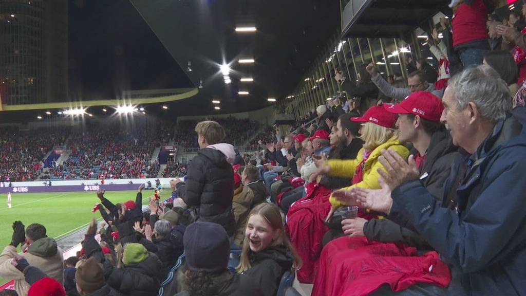 Zuschauerrekord in der Swissporarena beim Frauennati-Spiel