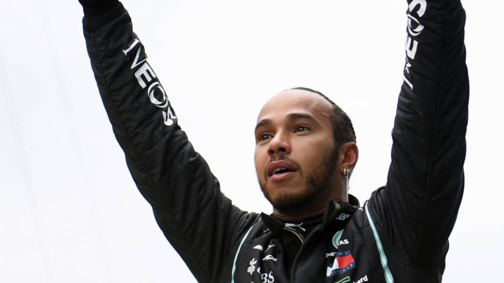 Lewis Hamilton blieb nach dem Schock wegen des Unfalls von Romain Grosjean auch in Bahrain ungefährdet