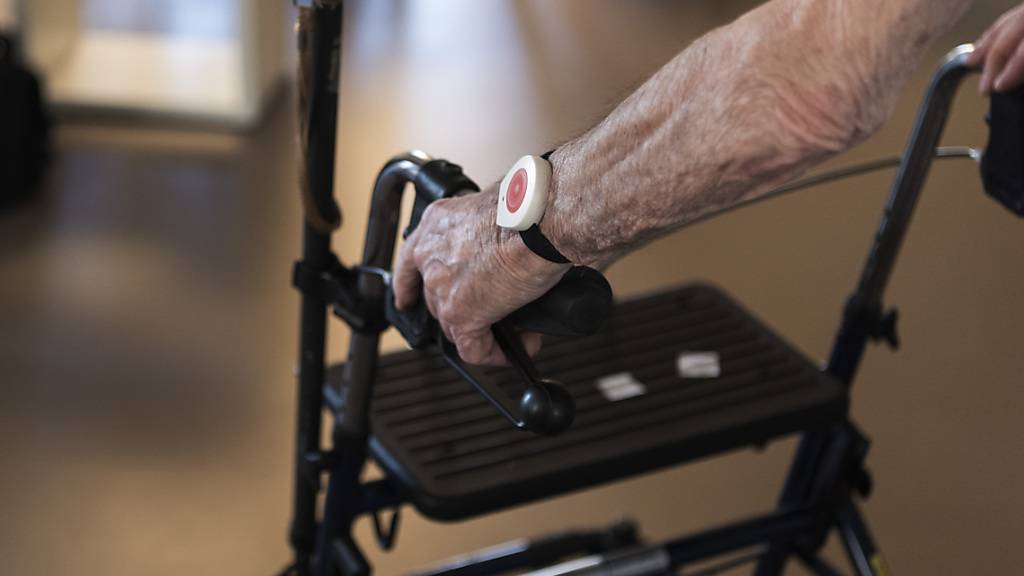 Berner Stadtrat steht hinter Betreuungsgutsprachen für Senioren