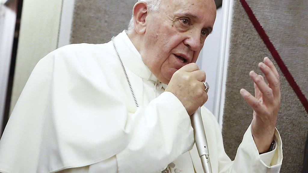 Wie gesund und fit ist der Papst wirklich? Der 78-jährige Argentinier kämpft schon ein Leben lang mit körperlichen Leiden, sein Appetit soll aber nicht darunter leiden (Aufnahme vom 28. September 2015).