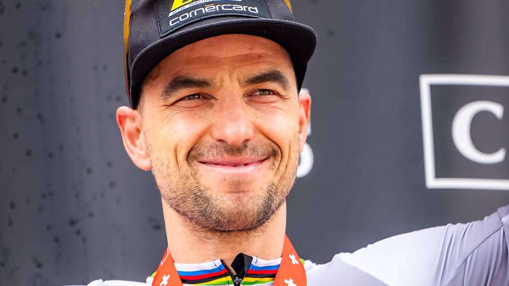 Nino Schurter ist der eine Schweizer Fahnenträger