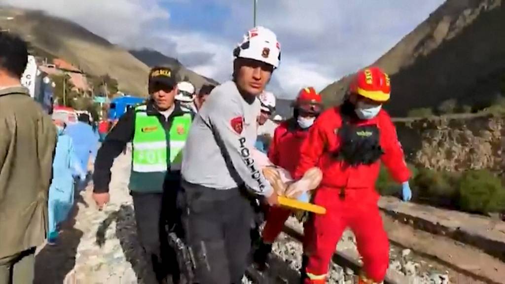 Zugunglück nahe Machu Picchu: 1 Toter und Dutzende Verletzte