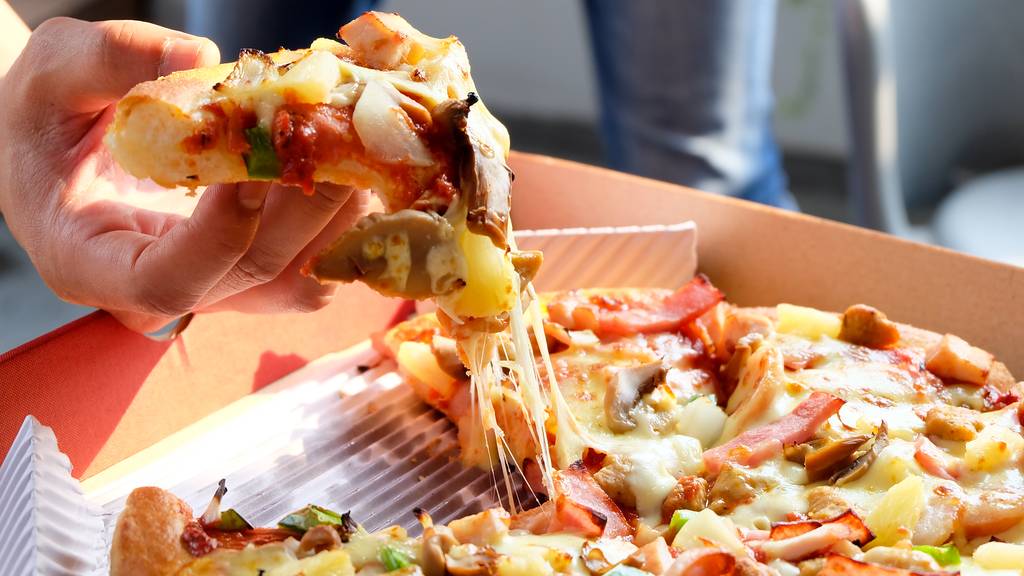 Diese Gerichte bestellt die Ostschweiz am meisten – Pizza Hawaii ist leider auch dabei
