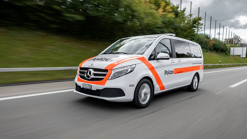 Die Kantonspolizei Thurgau hat am Samstag bei Lommis einen Raser aus dem Verkehr gezogen. (Symbolbild)