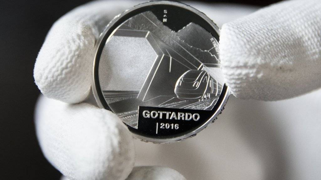 Neues Material für Sammler und Liebhaber: Die Sondermünze «Gottardo 2016» wurde  von der Eidgenössischen Münzstätte enthüllt.