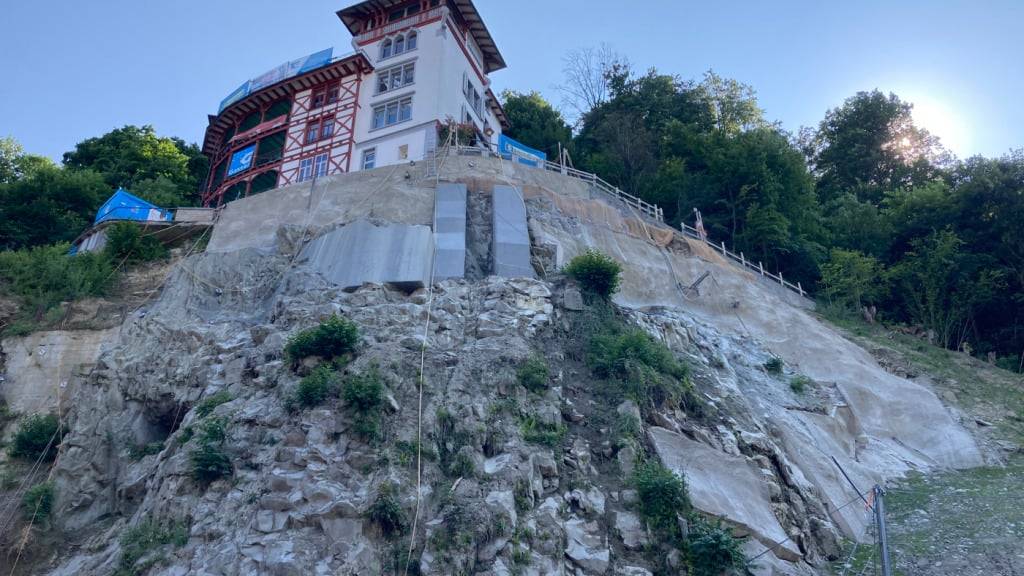 Die Arbeiten an der Felssicherung am Schlössli Schönegg in der Stadt Luzern sind weit fortgeschritten.