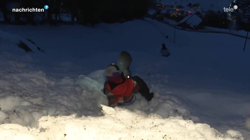 Schulweg im Tiefschnee