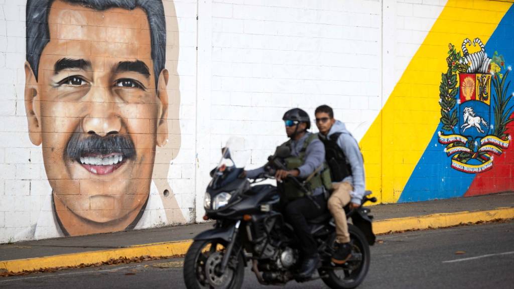 Allfällige Vermögenswerte des venezolanischen Präsidenten Nicolás Maduro in der Schweiz werden vorsorglich gesperrt. Das hat der Bundesrat entschieden. (Archivbild)