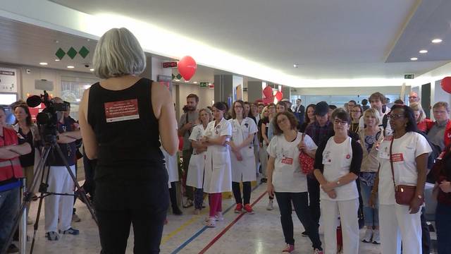 Spital Freiburg: Streik aus Angst vor massiven Lohnkürzungen