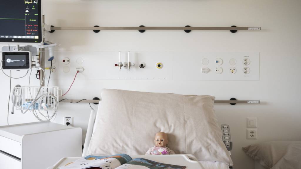 Wegen Misshandlungen wurden im Kinderspital Zürich im letzten Jahr 732 Kinder und Jugendliche betreut. (Symbolbild)