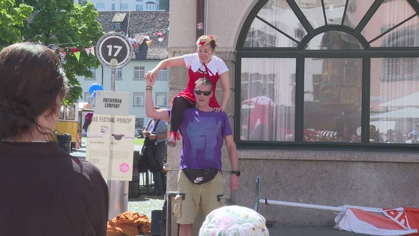«Aufgetischt» St.Gallen: Ein Wochenende voller Musik, Akrobatik und Comedy
