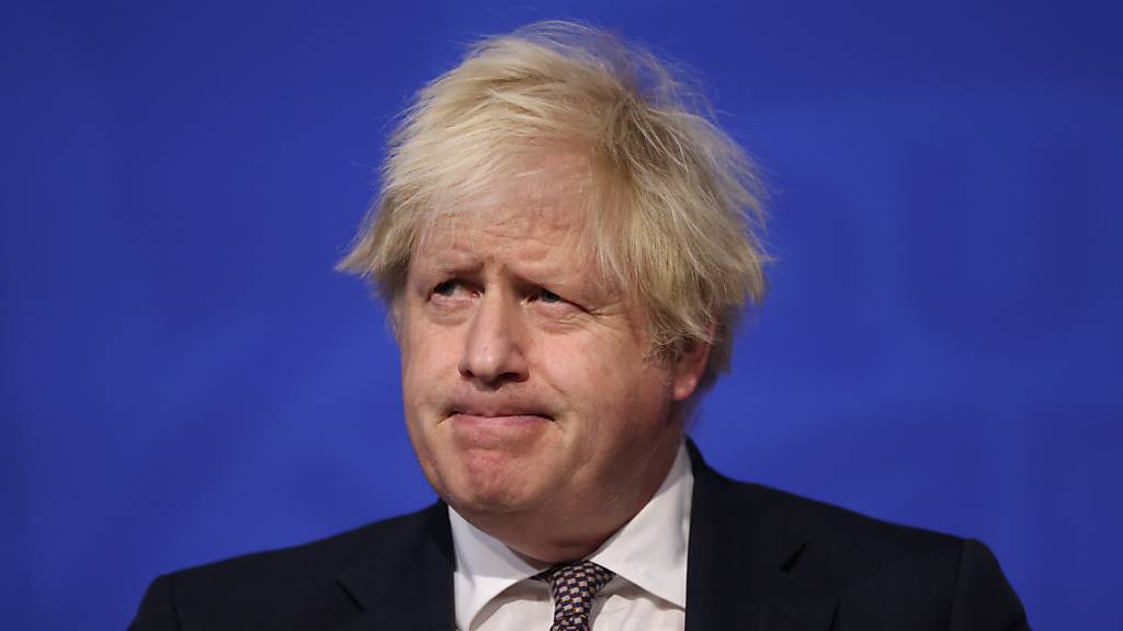 Boris Johnson, Premierminister von Großbritannien, spricht während einer Pressekonferenz. (Archivbild) Foto: Hollie Adams/Getty Images Pool/AP/dpa