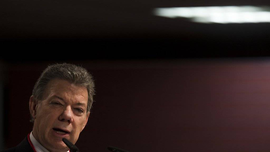 Kolumbiens Präsident Juan Manuel Santos willigte bislang nicht in Friedensgespräche mit der ELN-Guerilla ein, weil diese seinen Bedingungen nicht nachgekommen ist. (Archivbild)