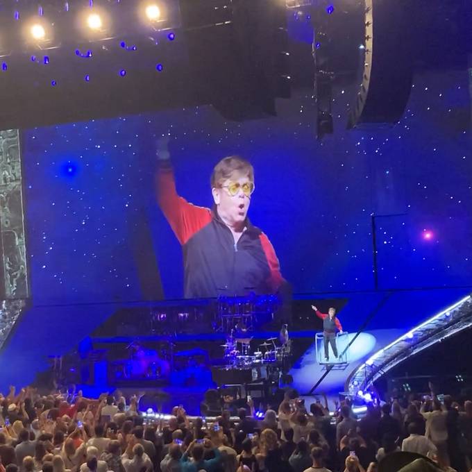 So emotional war Elton Johns letzter Auftritt im Zürcher Hallenstadion