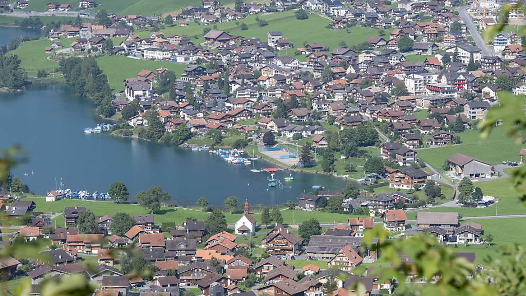 Wie viel Wert hat ein Grundstück im Kanton Obwalden? Die Regierung schlägt eine Erneuerung der Grundstückschätzungen vor. (Symbolbild)