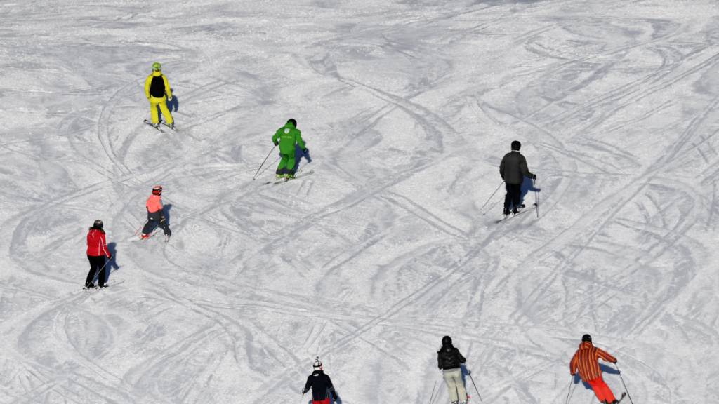 Gebiet in Dolomiten limitiert Skipässe - gegen volle Pisten