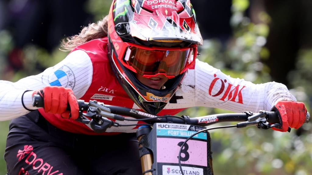 Camille Balanche gehört im Downhill zu absoluten Weltspitze