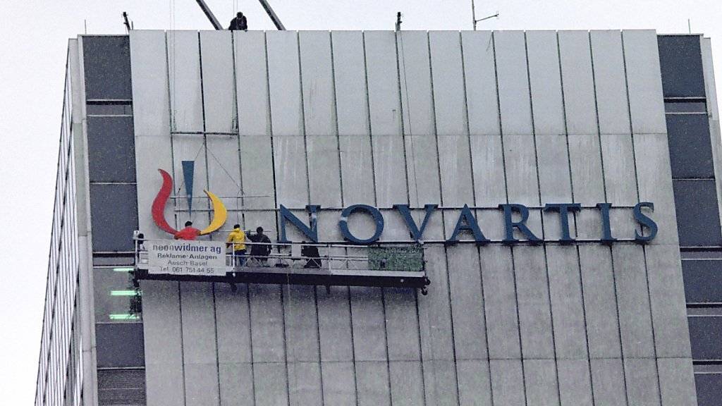 Novartis baut sich um: Aus der bisherigen Pharmasparte werden zwei Divisionen, eine für das Krebsgeschäft und eine für die restlichen Medikamente. (Archivbild)