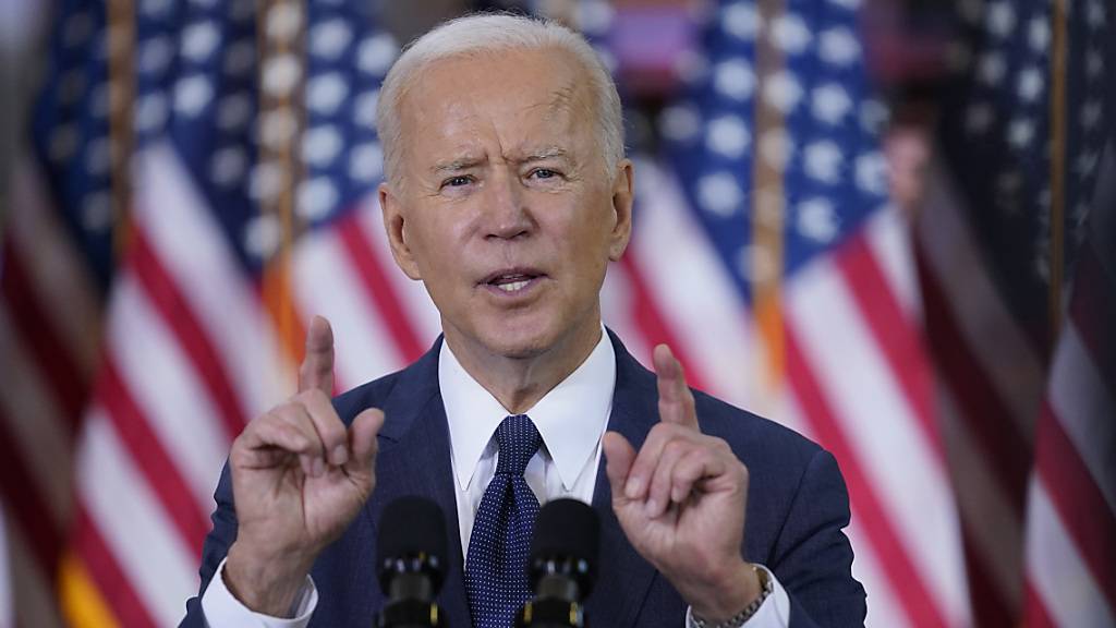 US-Präsident Joe Biden hält eine Rede über Infrastrukturausgaben. Foto: Evan Vucci/AP/dpa