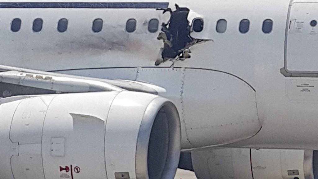 Die Al-Shabaab-Miliz hat die Verantwortung übernommen für den Bombenanschlag auf ein Flugzeug aus Somalia. Die Maschine konnte trotz Loch im Rumpf sicher landen. (Archivbild)