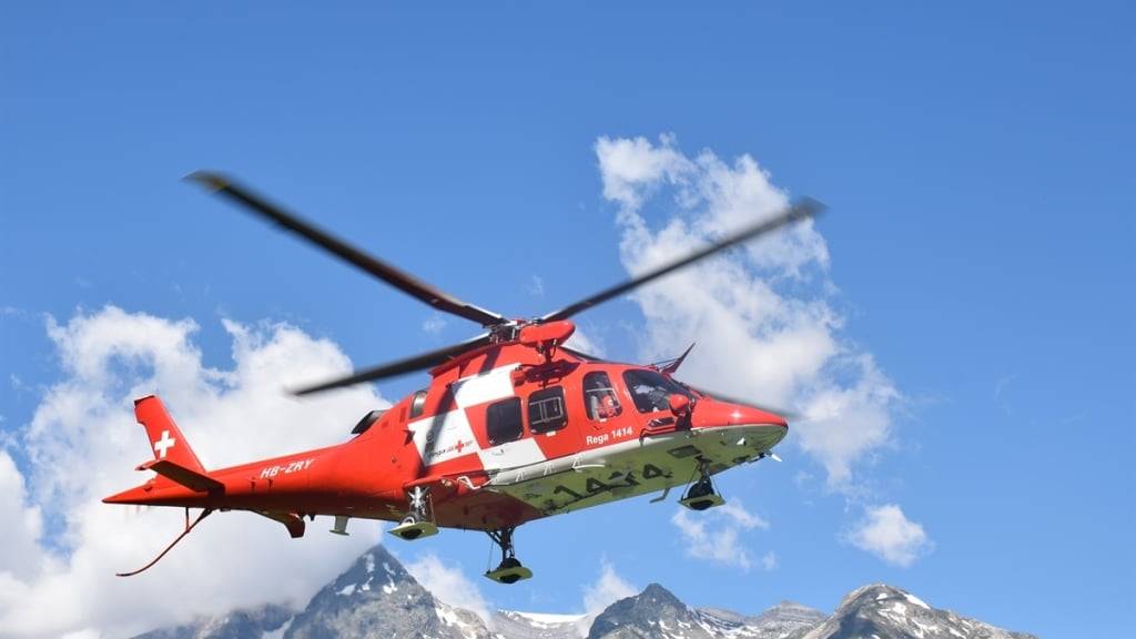 Die Rega und Rettungsspezialisten der Alpinen Rettung Ostschweiz konnten den Schneeschuhgänger nur noch tot aus dem Karstloch bei den Churfirsten bergen. (Symbolbild)