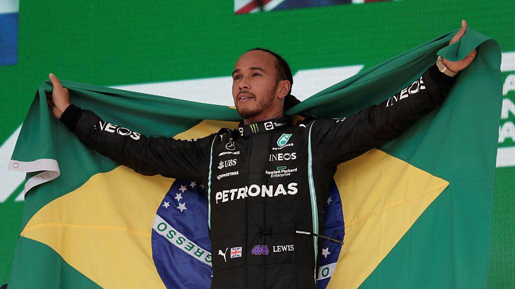 Hamilton trotzt allen Widrigkeiten und siegt in São Paulo