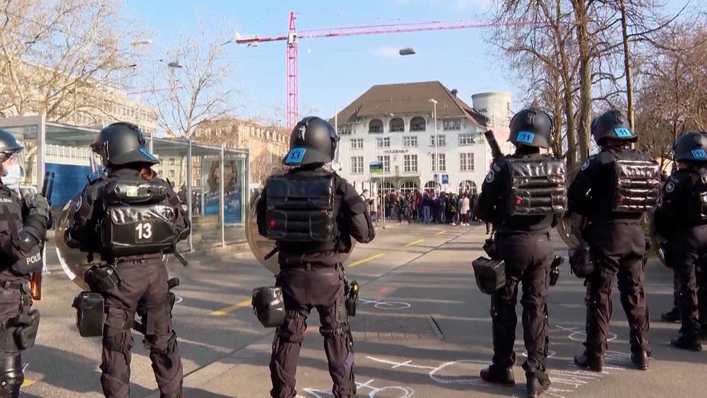 Verwaltungsgericht beurteilt Demo-Einschränkungen als unverhältnismässig