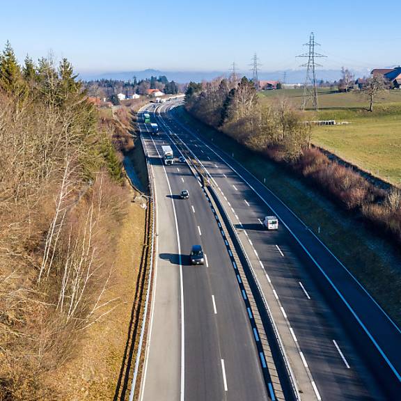 Nach schwerem Unfall: Autobahn A1 zwischen Kerzers und Mühleberg wieder offen