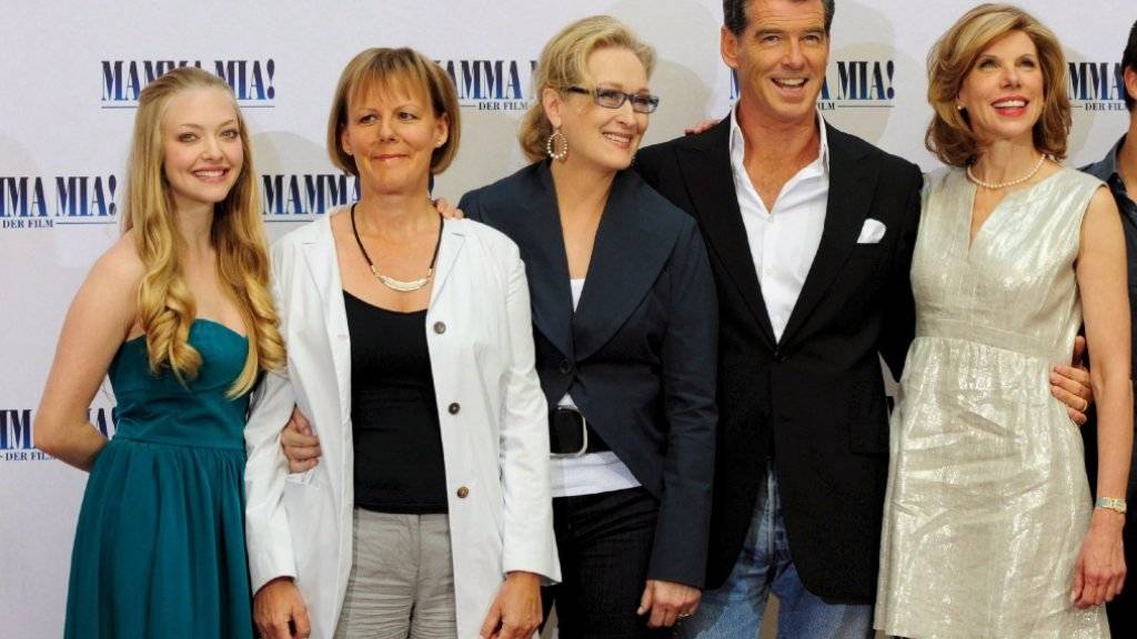 Amanda Seyfried (l) 2008 mit dem Rest des «Mamma Mia!»-Originalcasts. Für einen zweiten Teil wäre Seyfried zu haben. (Archivbild)
