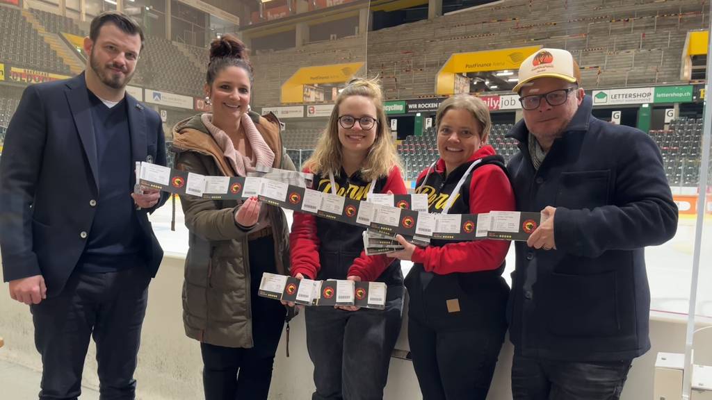 Übergabe 1000 SCB Tickets an Stettlen