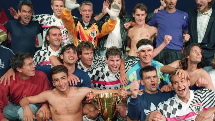 Gestern vor 25 Jahren! So jubelte der FC Aarau am 5. Juni ...