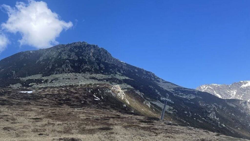 Der Gleitschirmpilot stürzte Anfang Mai an der rechten Flanke des Bärnet oberhalb von Klosters GR ab. (Archivbild)