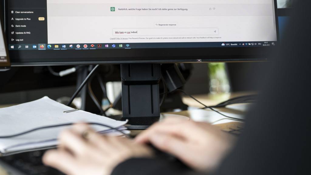 Wer mit dem Chatbot der Stadtpolizei Winterthur chattet, bleibt anonym. (Symbolbild)