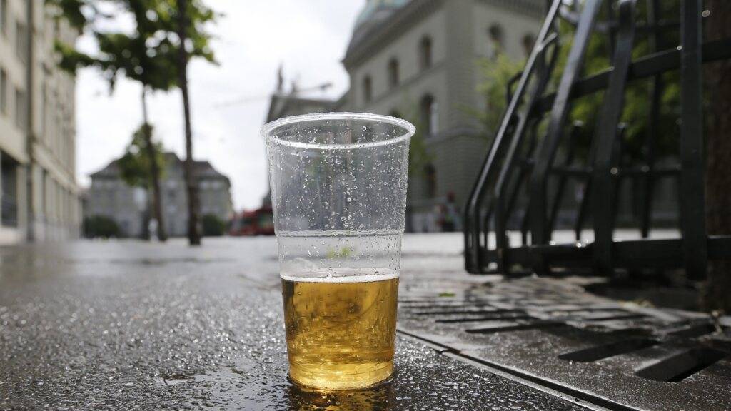 Chur testet eine Alternative zum Mehrwegbecher und will damit Veranstalter entlasten.