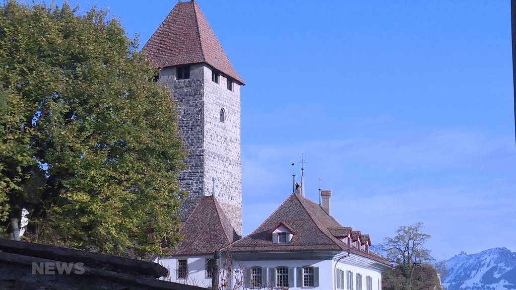  Widerstand gegen 5G-Antenne im Schloss Spiez