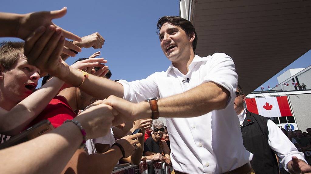 Der kanadische Premierminister Justin Trudeau begrüsst Anhänger am Canada Day in Leamington in der Provinz Ontario. (Archivbild)