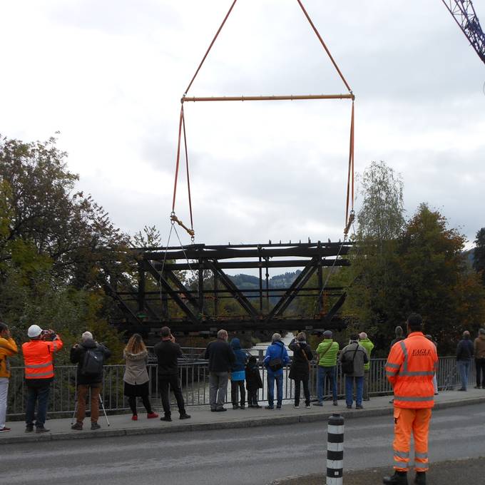 Die alte Holzbrücke in Steffisburg wurde entfernt