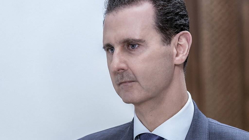Syriens Präsident Baschar al-Assad hat sich mit ranghohen Vertretern seines engsten Kriegsverbündeten Russland in Damaskus getroffen. Bei den Gesprächen ging es um eine Zusammenarbeit beider Länder vor allem bei Energie, Industrie und Handel. (Archivbild)