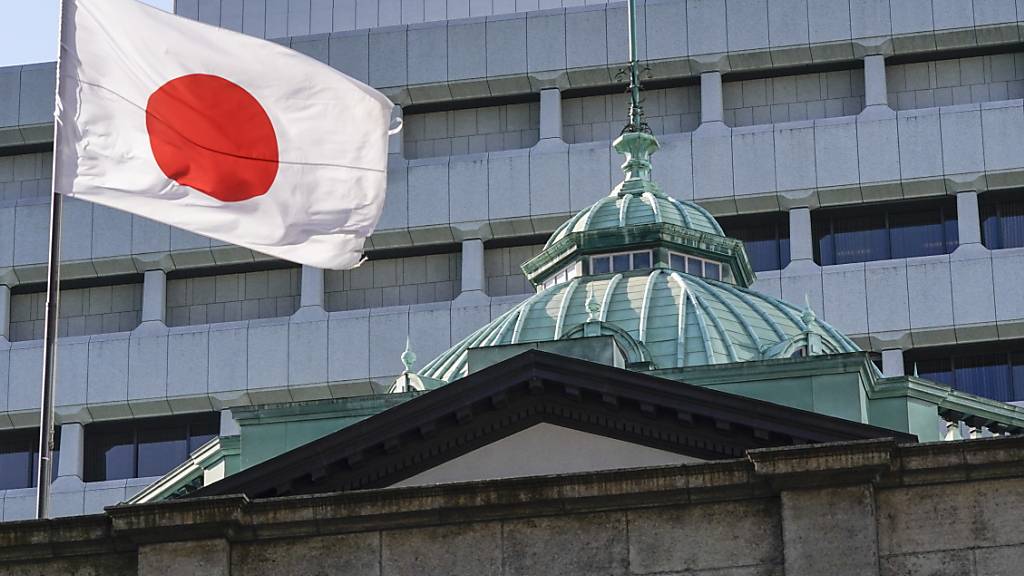 Die Bank of Japan hält an ihrer lockeren Geldpolitik unverändert fest. (Archivbild)