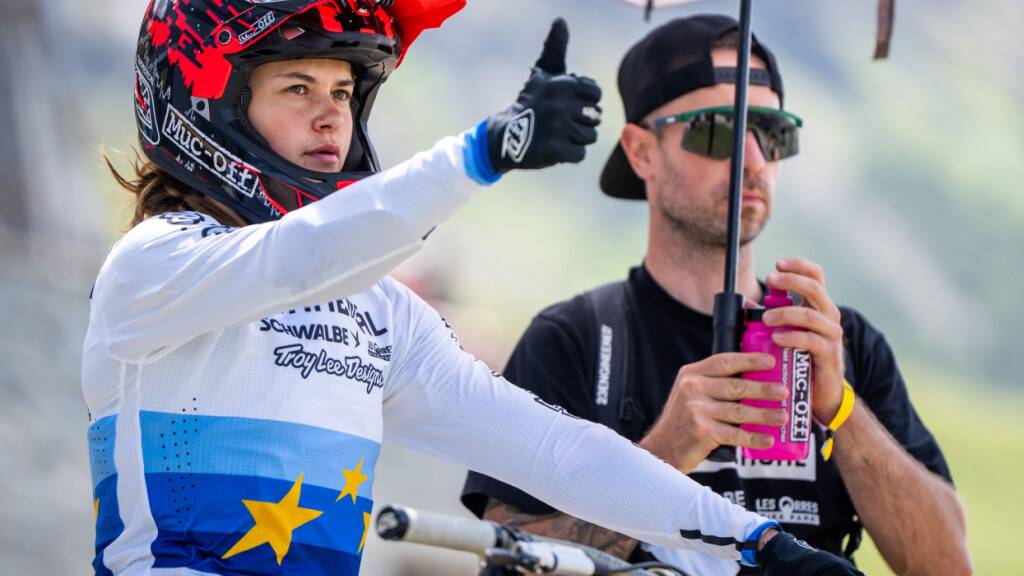Lisa Baumann: Daumen hoch am Start