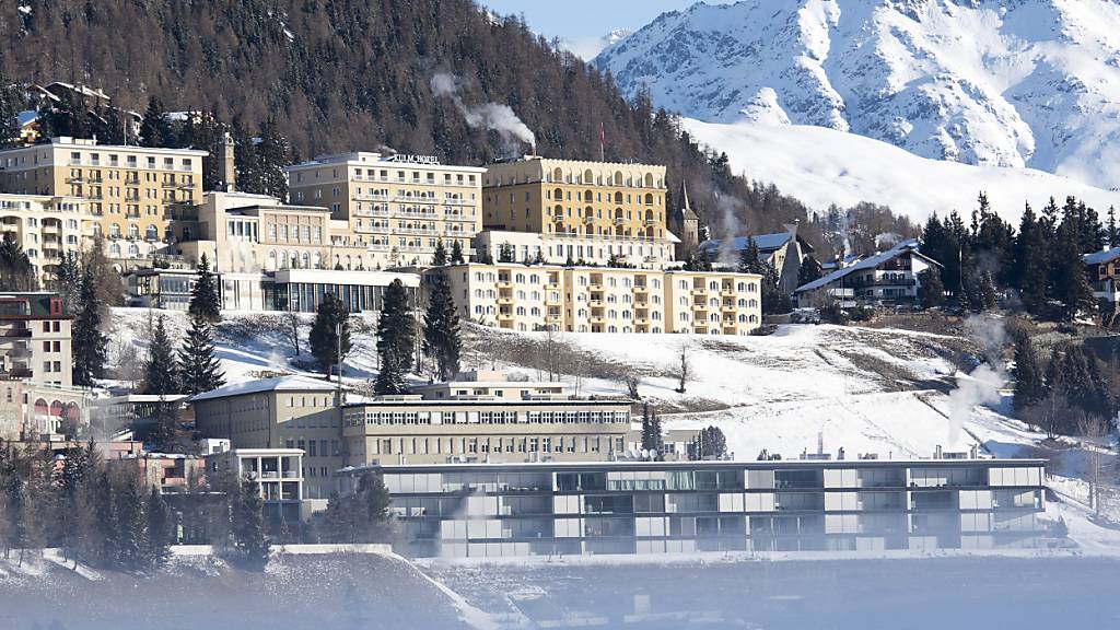 Das Hotel Kulm liegt oberhalb von St. Moritz GR. (Archivbild)