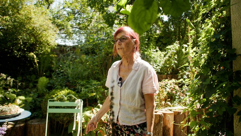 Margrith aus Dübendorf pflegt einen Sammlergarten 
