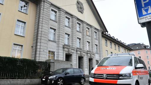 Bezirksgericht Zürich verurteilt Anführer der «Jungen Tat»
