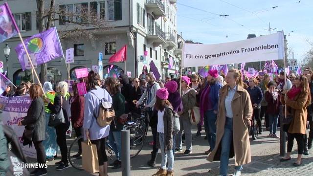 Frauenkampftag: Unbewilligte Demo in Zürich