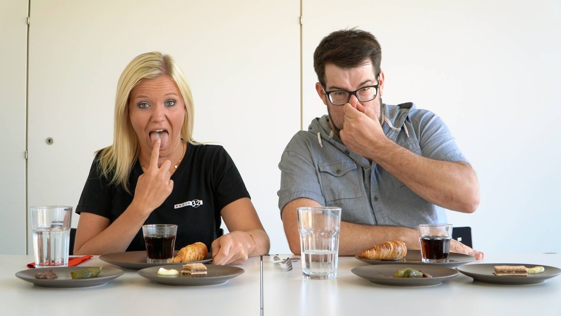 Jasmin und Marco testen kuriose Essenskombinationen