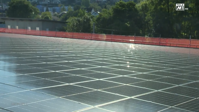 Eine der grössten Photovoltaikanlagen im Aargau entsteht