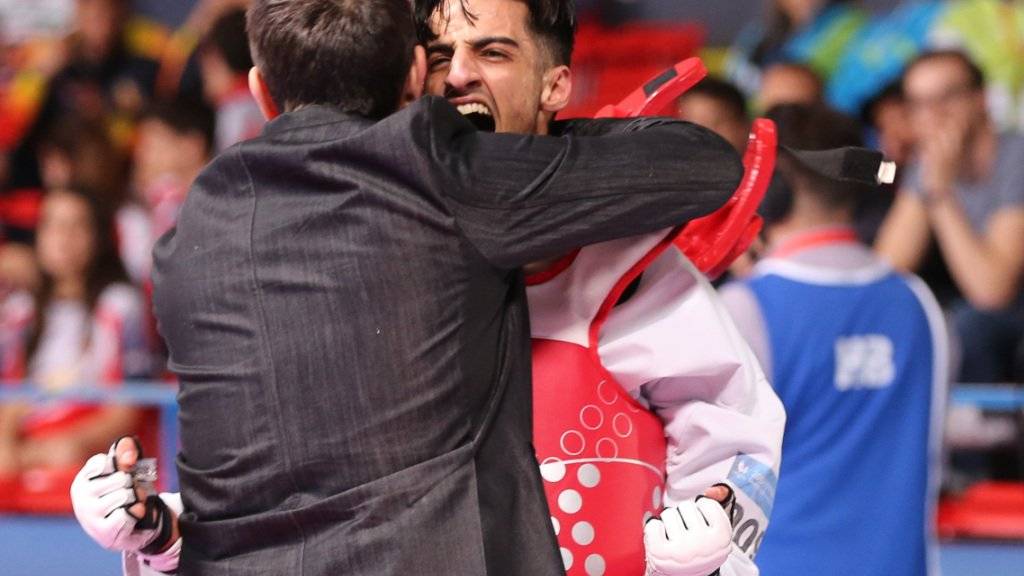 Mourad Laachraoui jubelt nach seinem Sieg im EM-Final