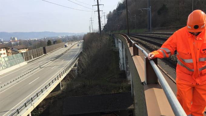 Arbeiten an der Mühlebachbrücke sorgen für «einschneidende» Massnahmen im Zugverkehr