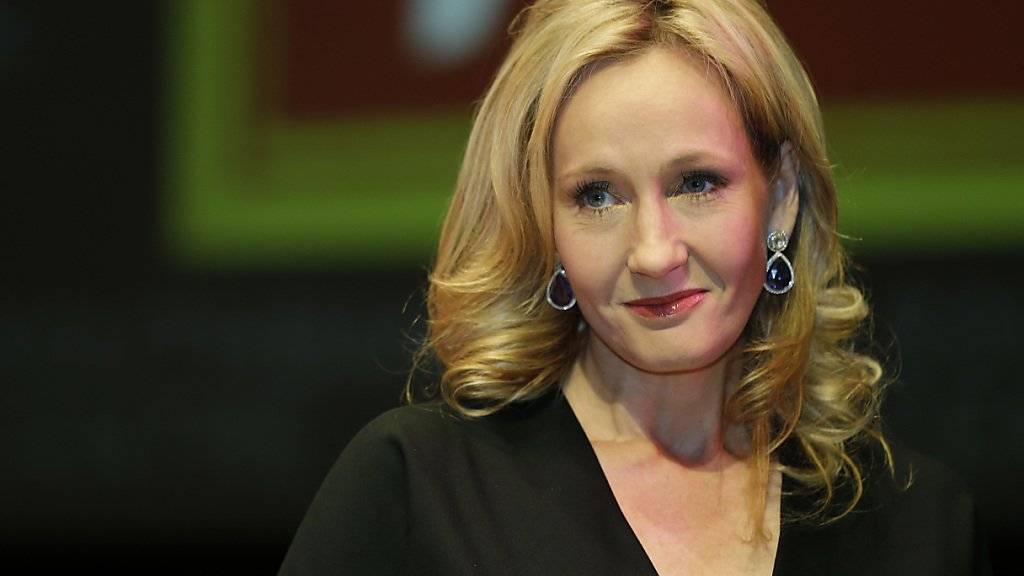 Ein Stuhl, auf dem Autorin J.K. Rowling die ersten zwei Harry-Potter-Romane schrieb, ist in den USA für 394'000 Dollar versteigert worden. (Archivbild)