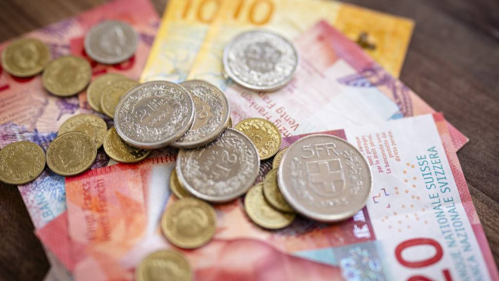 Das Glarner Parlament hat sich knapp gegen ein Kantonsreferendum zur Individualbesteuerung von Ehepaaren ausgesprochen. (Symbolbild)